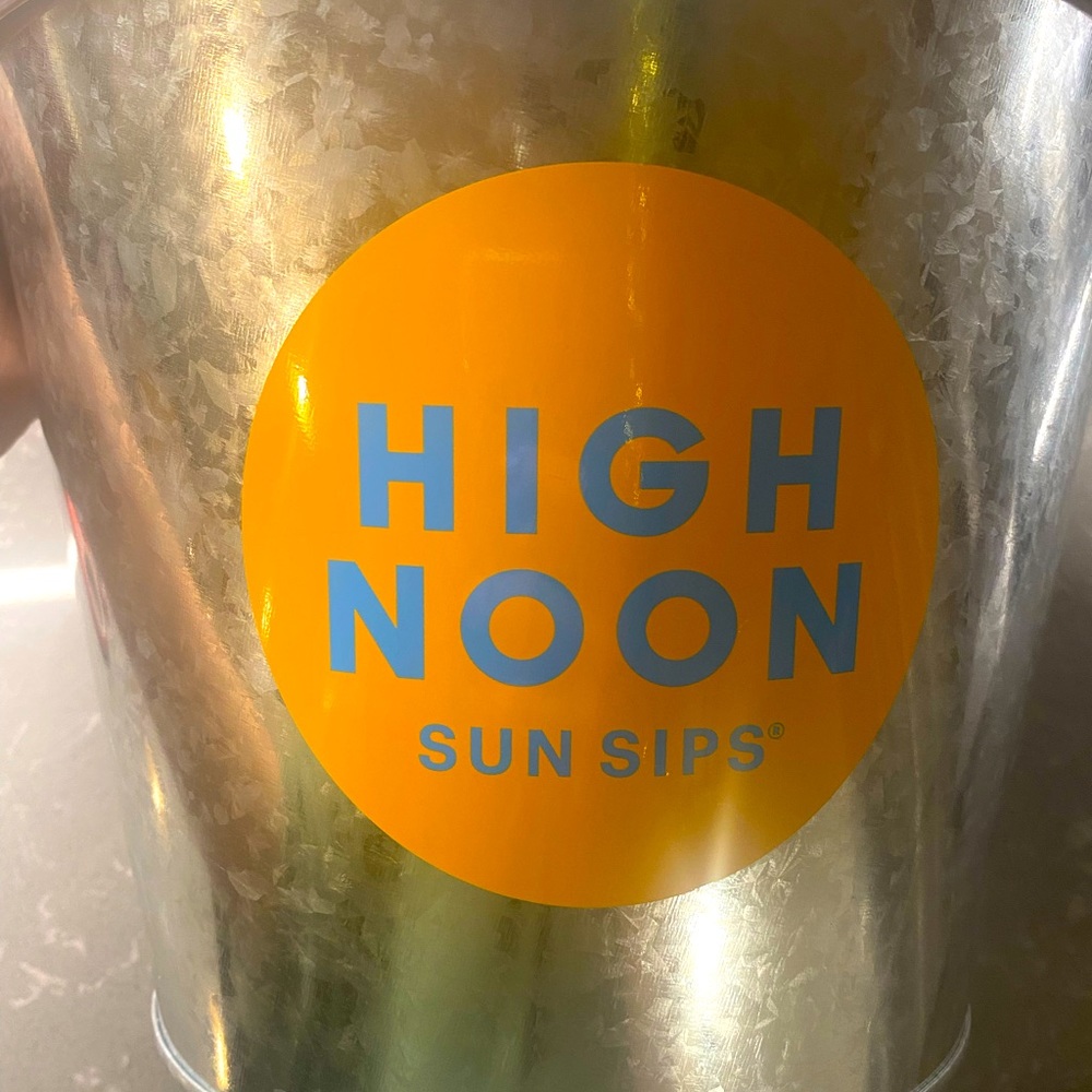 High Noon Sun Sips Beer Bucket/ Pale